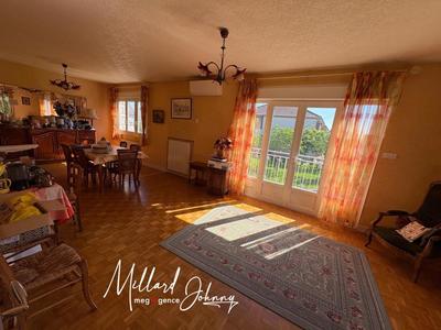 Maison - 140 m² - 5 pièces