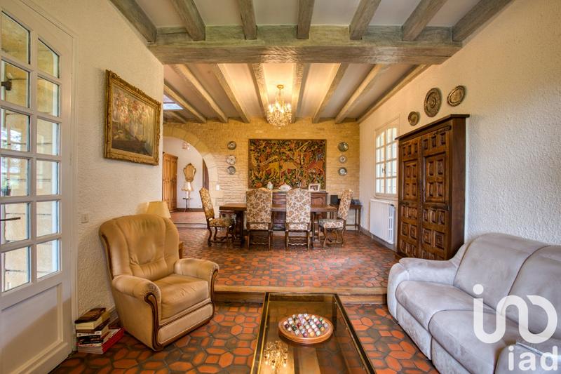 Maison - 201 m² - 6 pièces