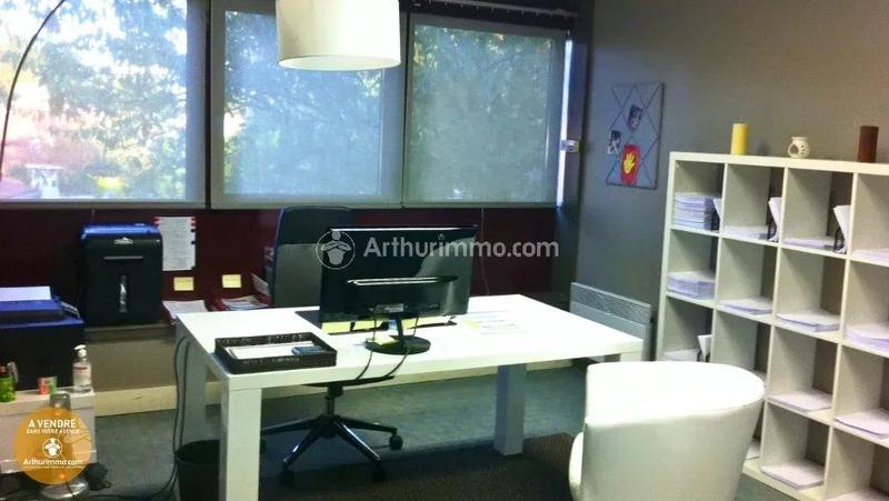 Appartement - 251 m² - 11 pièces