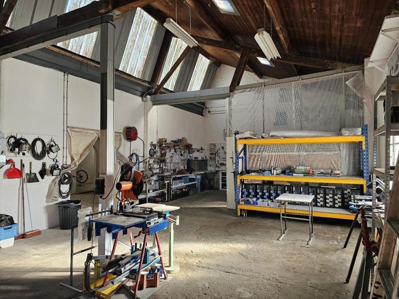 Maison - 107 m² - 9 pièces