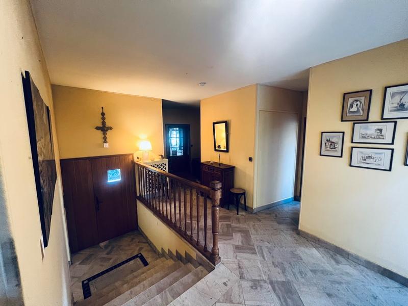 Propriété - 310 m² - 10 pièces