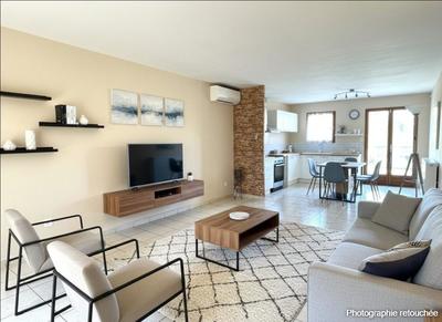 Maison - 90 m² - 4 pièces