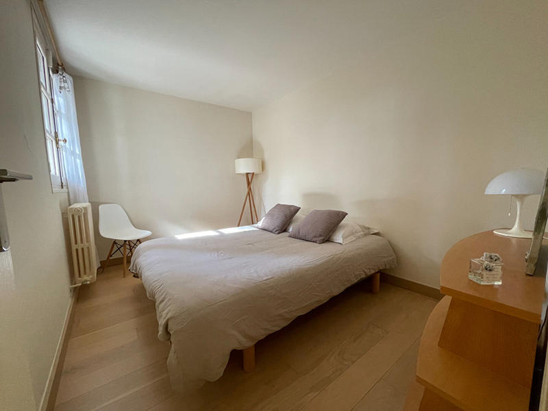 Maison - 250 m² - 7 pièces