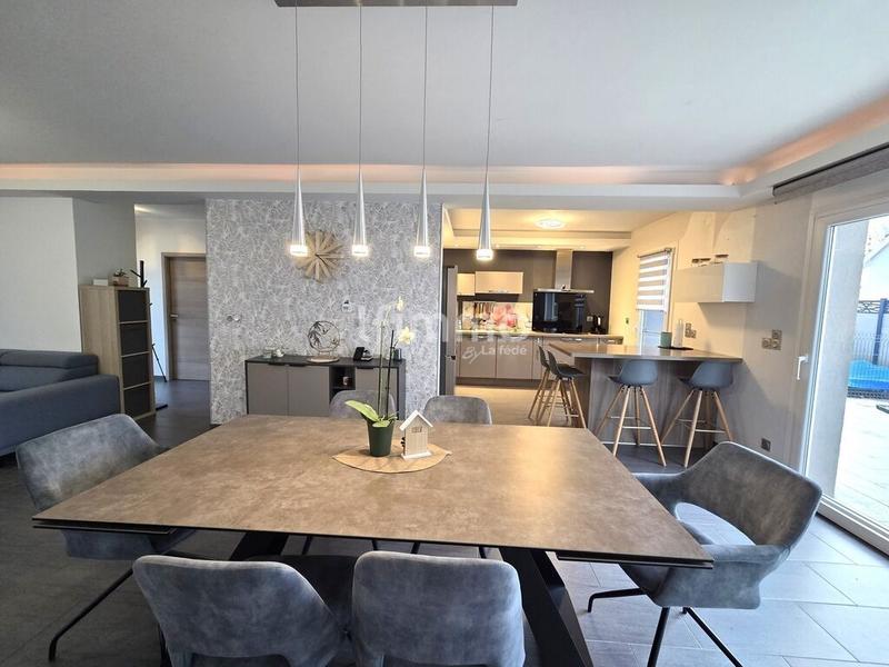 Maison - 138 m² - 6 pièces