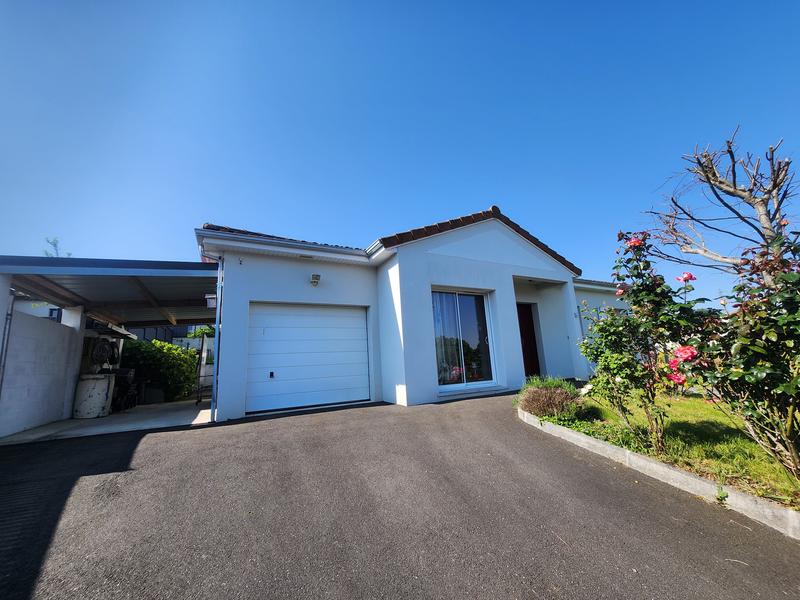 Maison - 90 m² - 5 pièces