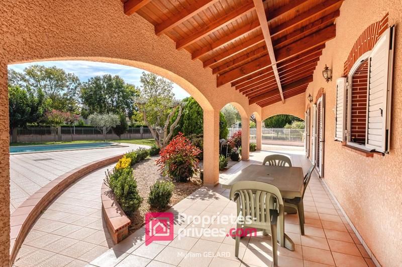 Maison - 296 m² - 8 pièces