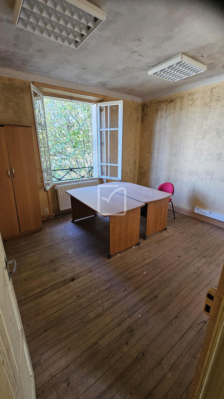 Maison - 100 m² - 6 pièces