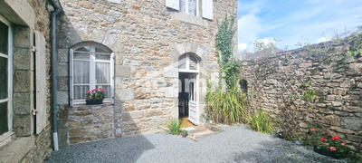 Maison - 98 m² - 5 pièces