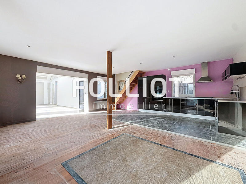 Maison - 121 m² - 5 pièces