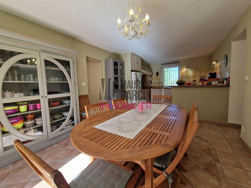 Maison - 187 m² - 7 pièces