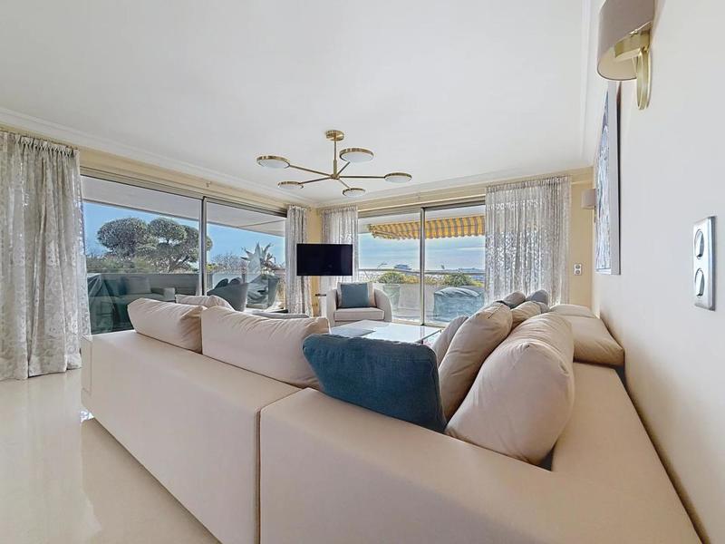 Appartement - 132 m² - 4 pièces