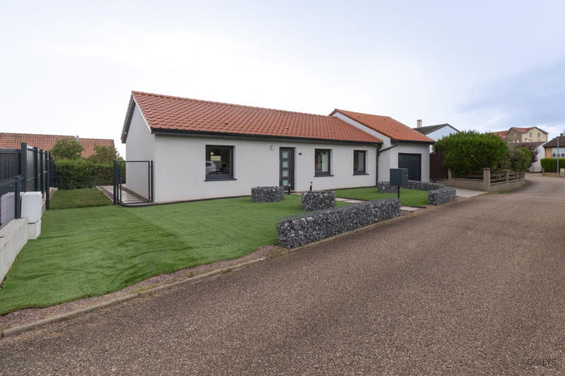 Maison - 100 m² - 5 pièces