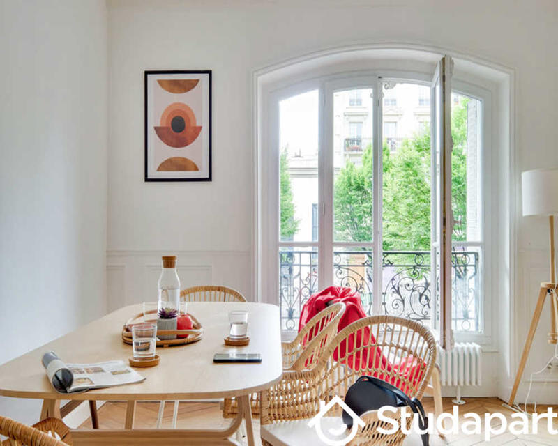 Chambre - 50 m² - 1 pièce