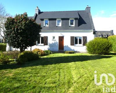 Maison - 97 m² - 5 pièces