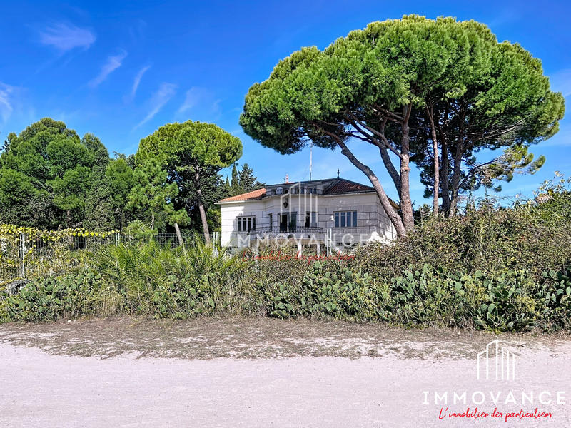 Villa - 210 m² - 6 pièces