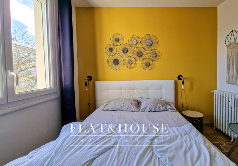 Appartement - 77 m² - 5 pièces