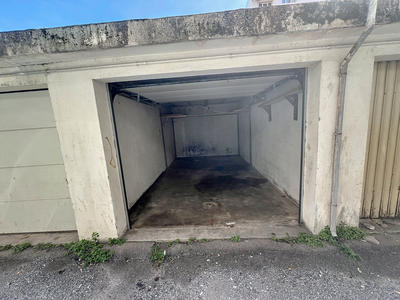 Parking / Garage - 13 m²