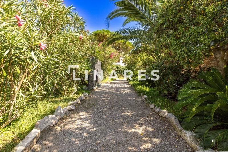 Maison chambre d'hôtes - 360 m² - 8 pièces