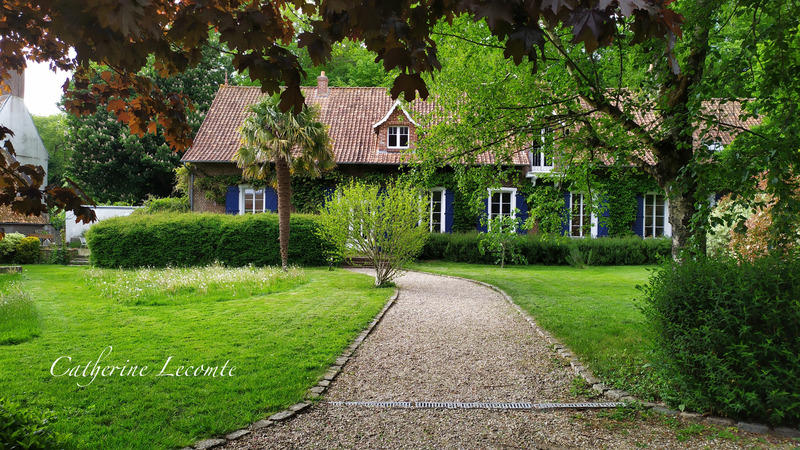 Demeure - 381 m² - 10 pièces