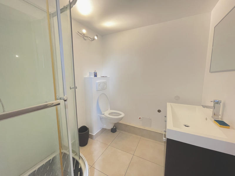 Appartement - 99 m² - 4 pièces