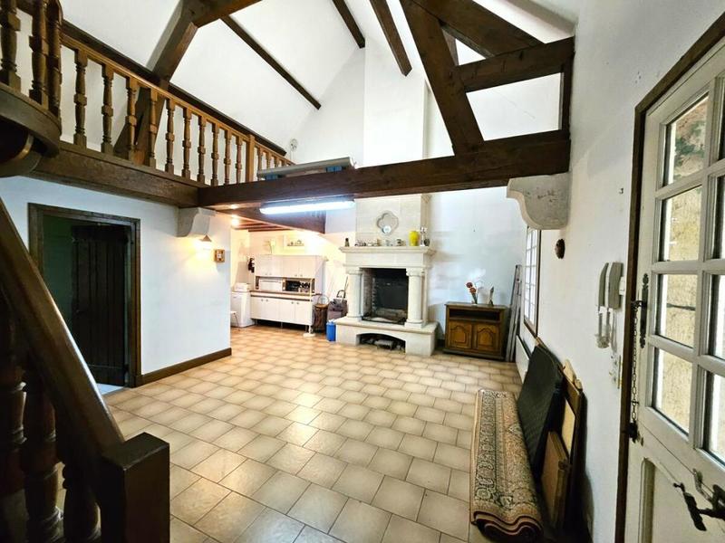 Propriété - 383 m² - 12 pièces