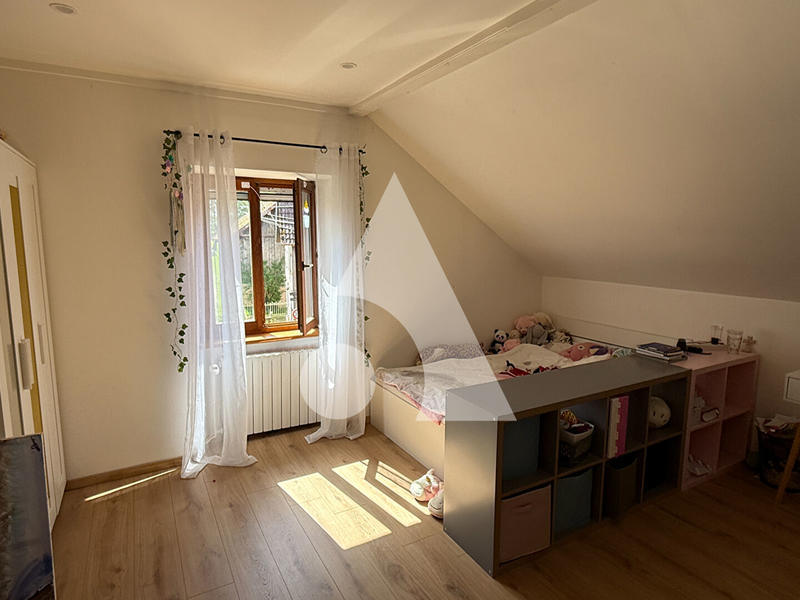 Maison - 176 m² - 5 pièces