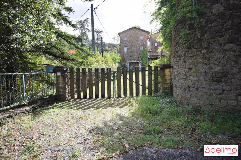 Mas - 260 m² - 20 pièces