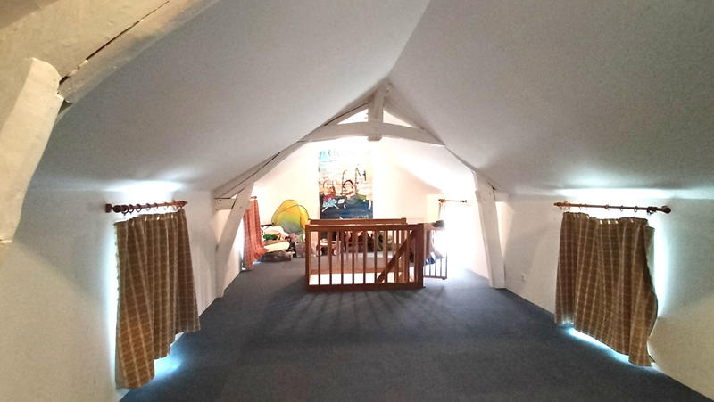 Demeure - 370 m² - 17 pièces