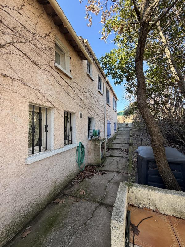 Maison traditionnelle - 207 m² - 10 pièces