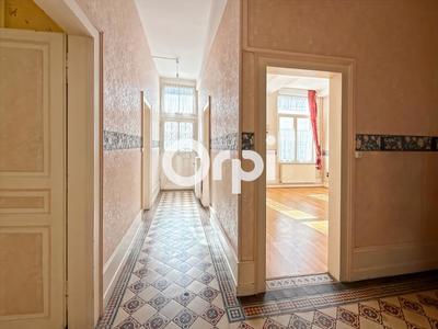 Maison de ville - 160 m² - 9 pièces