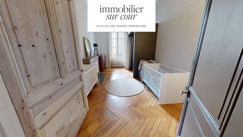 Appartement - 118 m² - 4 pièces