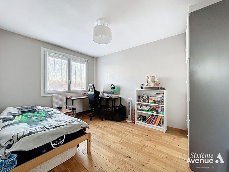 Appartement - 82 m² - 4 pièces