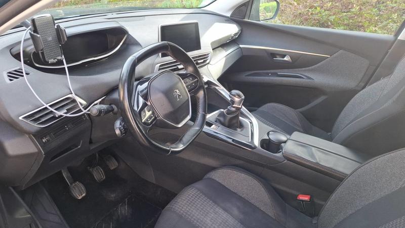 Peugeot 5008 II 1.6 BlueHDi 120 Allure Business