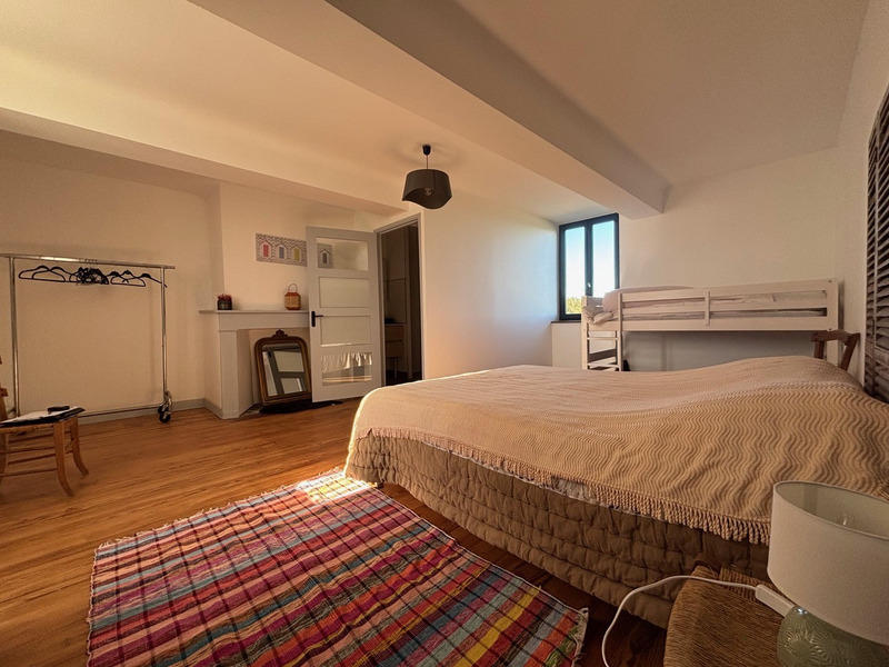 Maison - 180 m² - 4 pièces