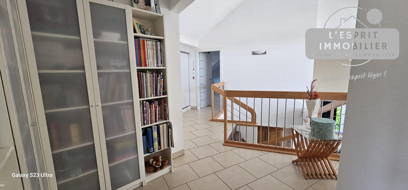 Villa - 225 m² - 6 pièces