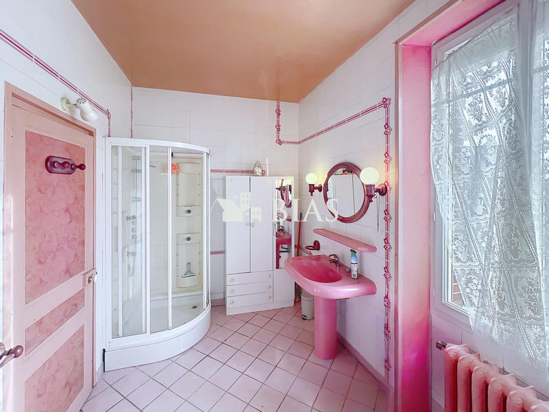 Maison ancienne - 161 m² - 7 pièces