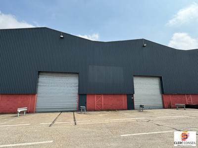 Local d'activités - 2 808 m²