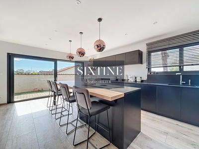 Maison contemporaine - 131 m² - 5 pièces