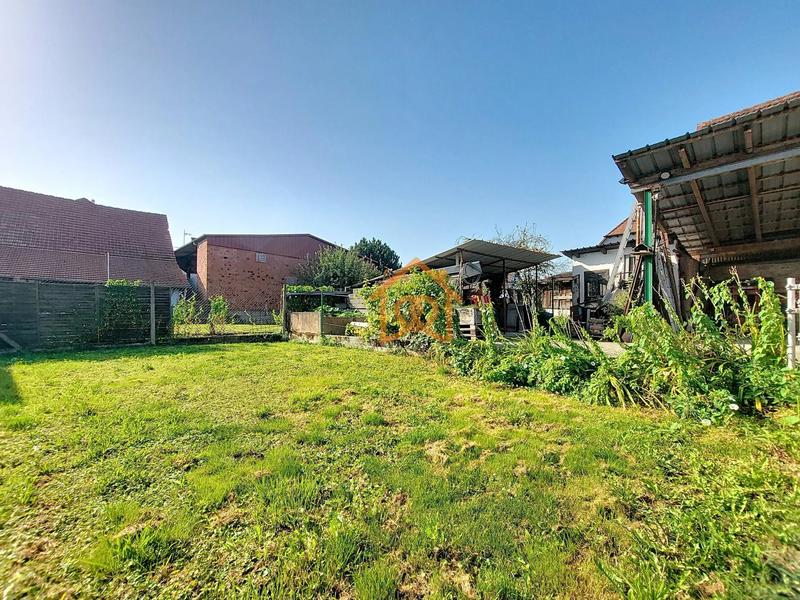 Maison - 214 m² - 9 pièces