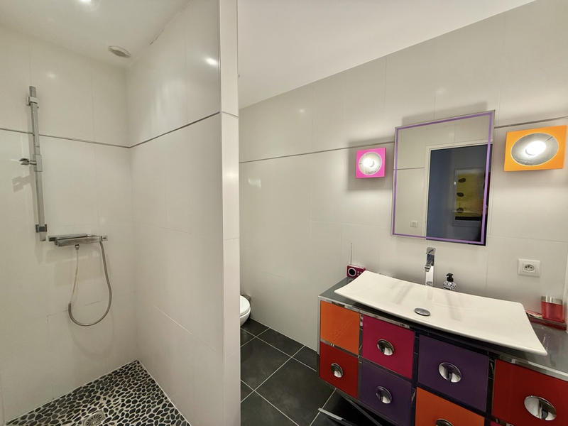 Maison - 274 m² - 10 pièces