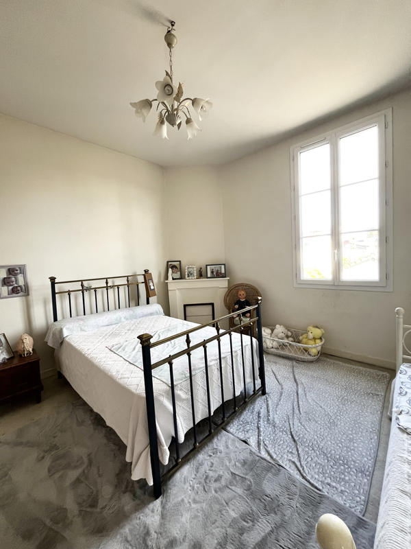 Maison - 200 m² - 6 pièces