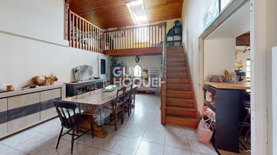 Maison - 158 m² - 6 pièces