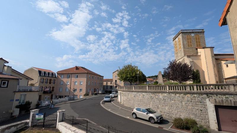 Maison - 151 m² - 6 pièces