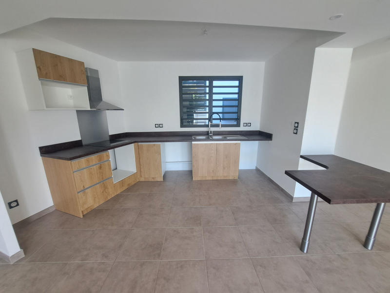 Appartement - 93 m² - 3 pièces