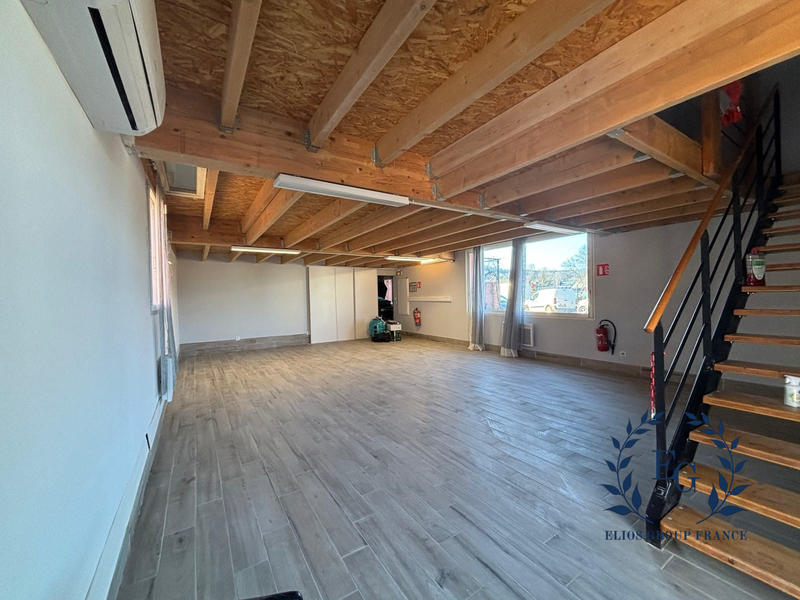 Local commercial - 720 m²