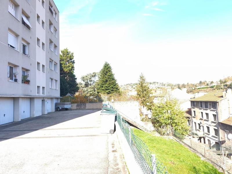 Appartement - 72 m² - 4 pièces