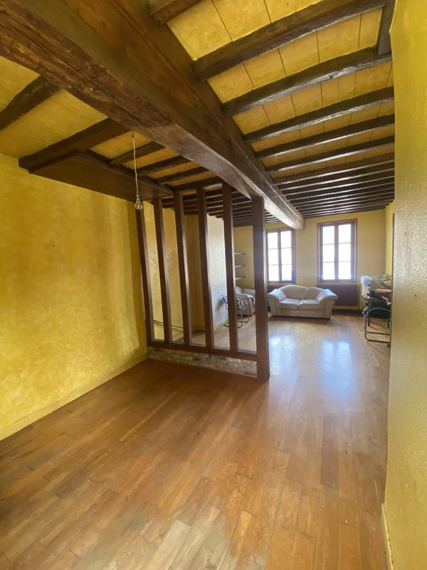 Maison - 247 m² - 9 pièces