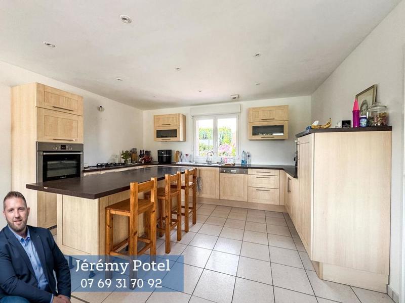 Maison - 110 m² - 4 pièces