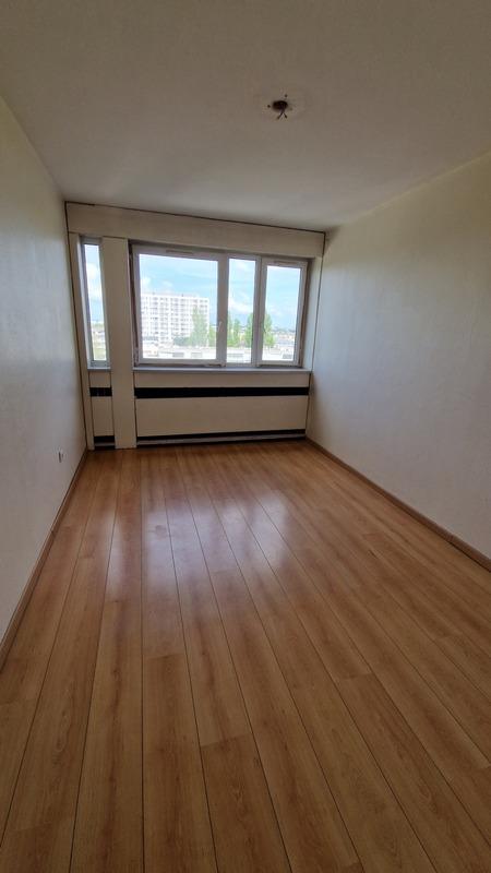 Appartement - 111 m² - 6 pièces