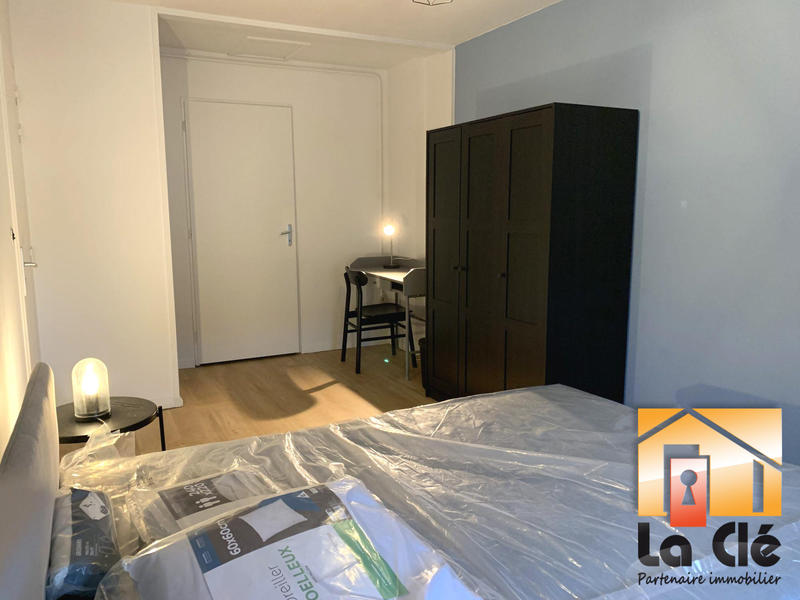 Appartement - 230 m² - 10 pièces
